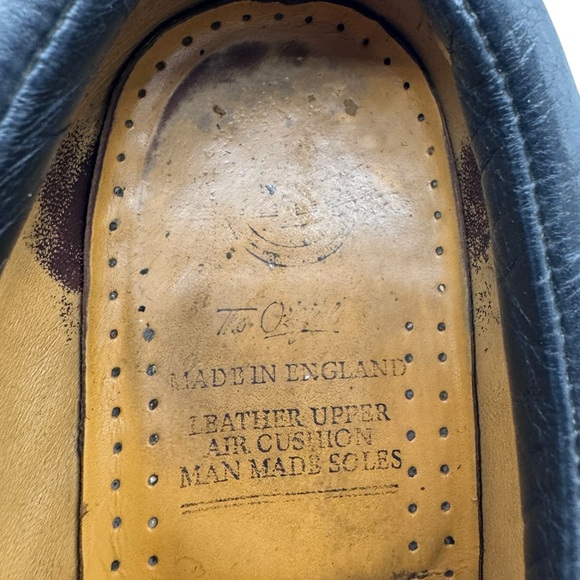 Dr. Martens *Made in England* Style #8053 Dark Brown Leather Oxfords - Size 10.5 main image 5